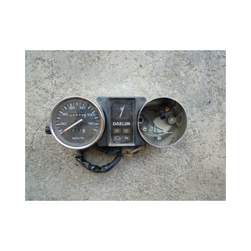 Daelim VS 125 Licznik obudowa licznika