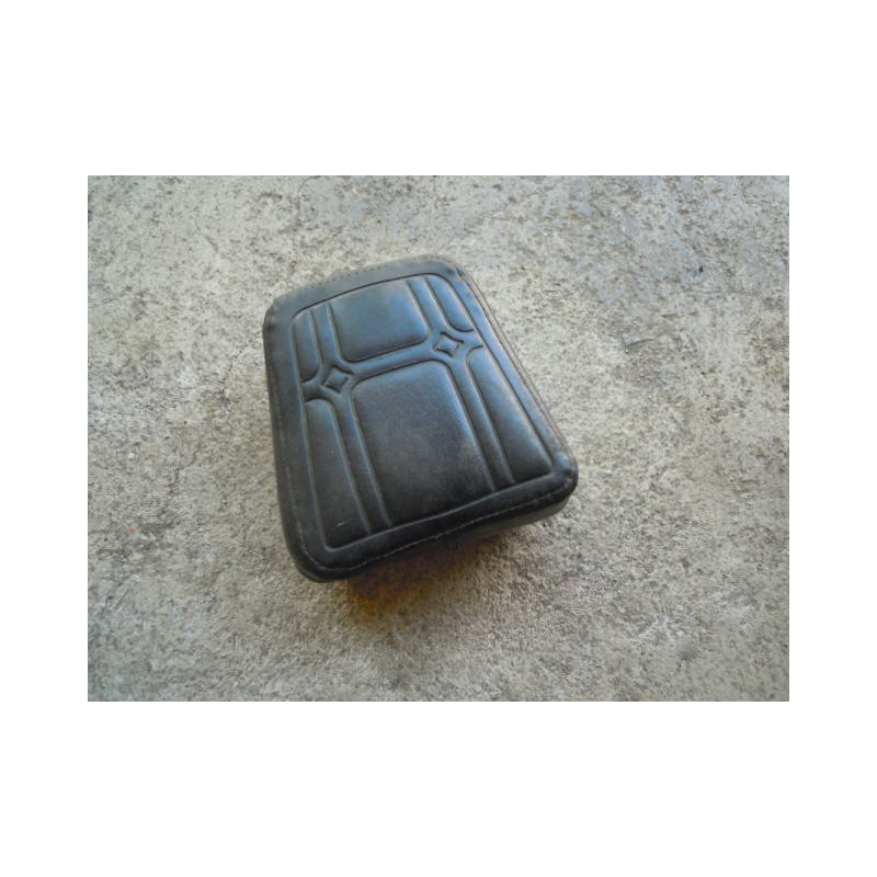 Daelim VS 125 oparcie pasażera