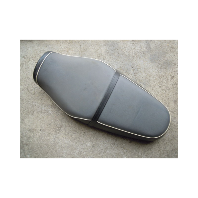 Suzuki TUX 125 Kanapa Siedzenie