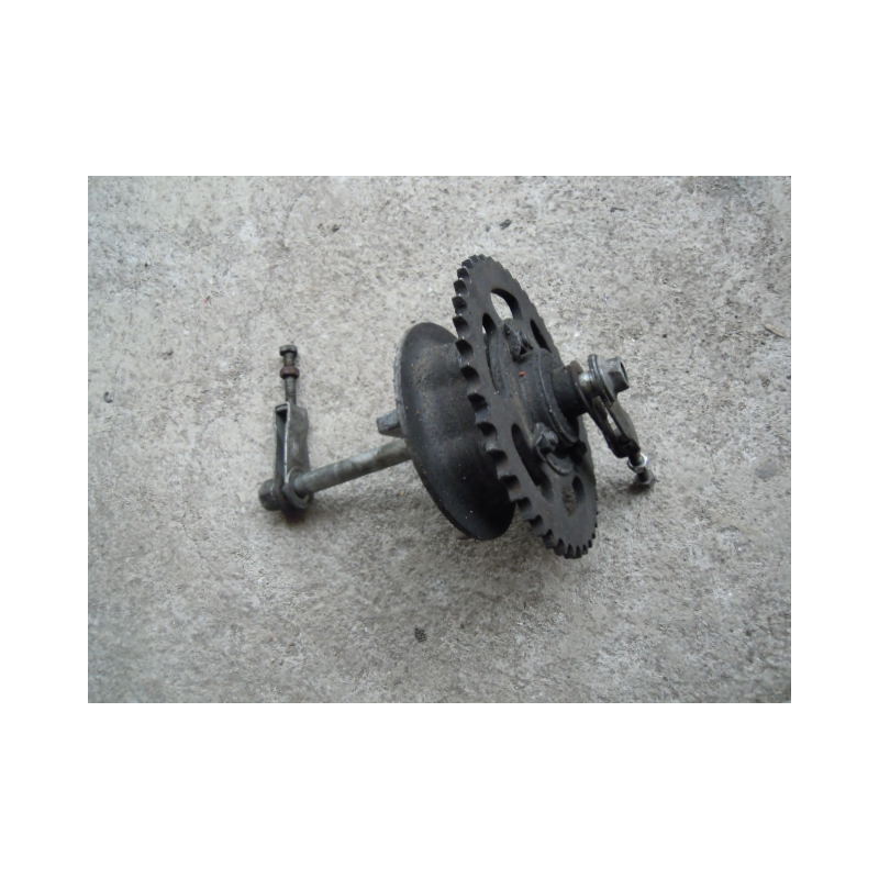 Suzuki GS 125 bośa tył zębatka napinacze komplet