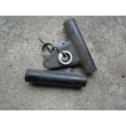 Suzuki GS 125 uchwyty lampy przód