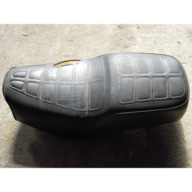 Suzuki GN 125 Kanapa oryginał