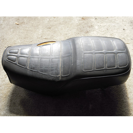 Suzuki GN 125 Kanapa oryginał