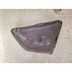 Suzuki GN 125 Boczek lewy oryginał