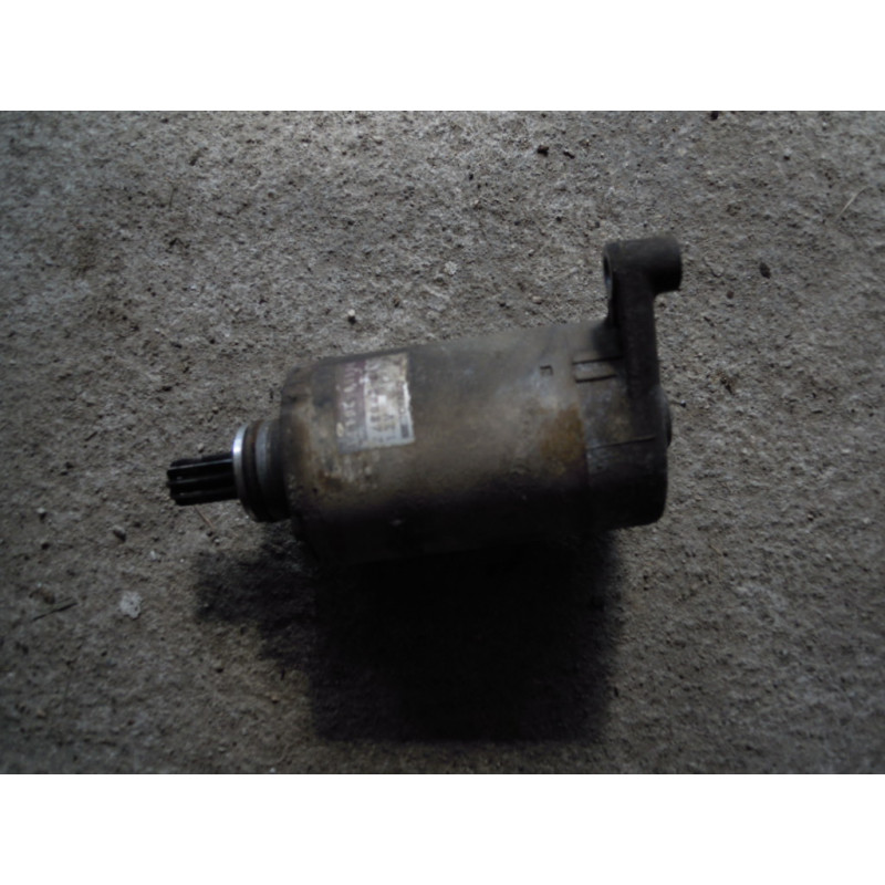 Suzuki GN 125 Rozrusznik oryginał