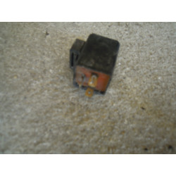 Suzuki GN 125 Przekaznik kierunowaskazów oryginał