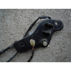 Hyosung GA 125 Cruise II uchwyt podnóżka prawy z czujnikiem