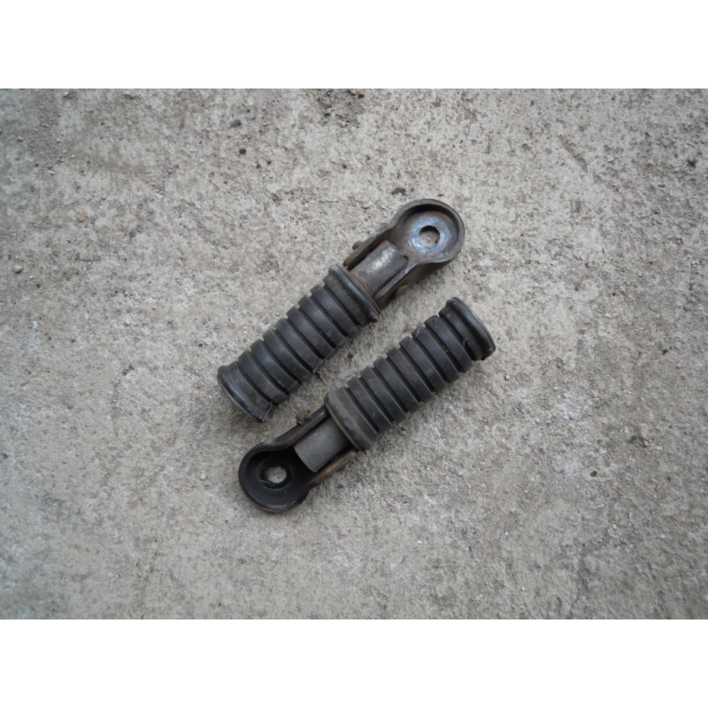 Yamaha SR 125 Nóżki tył podnóżek tylny 2 szt