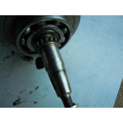 Hyosung GA 125 Cruise II Wał korbowy